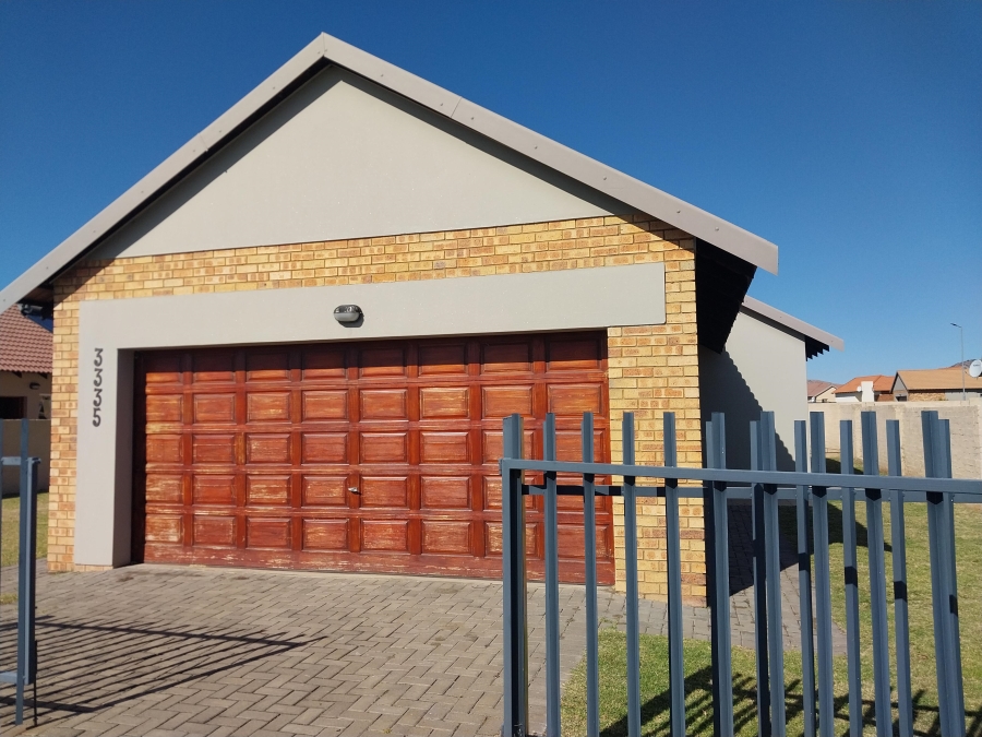 3 Bedroom Property for Sale in Waterkloof Hill Estate North West